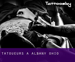 Tatoueurs à Albany (Ohio)