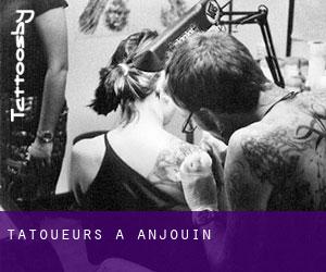 Tatoueurs à Anjouin