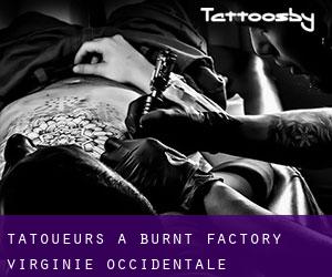 Tatoueurs à Burnt Factory (Virginie-Occidentale)