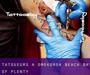 Tatoueurs à Omokoroa Beach (Bay of Plenty)