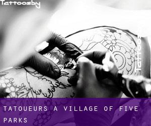 Tatoueurs à Village of Five Parks